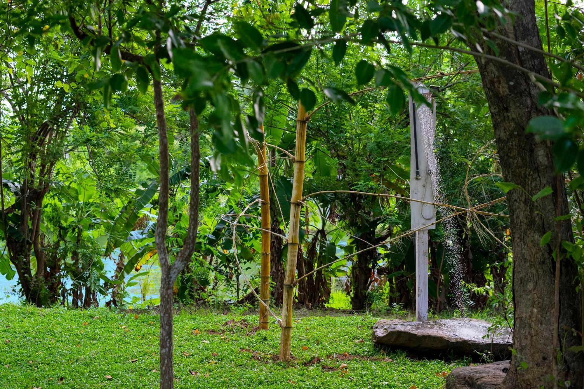 River Paradise Safari House With Cooking Class Udawalawe Esterno foto